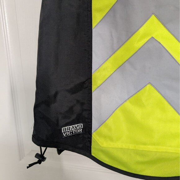 Bravo Victor Military Spec Hi Vis Motorcycle Vest Mens XL- 4XL Adjustable Sizing - Picture 10 of 13